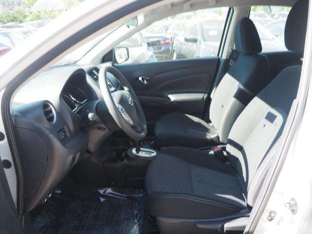 2017 Nissan Versa 1.6 SL 4dr Sedan